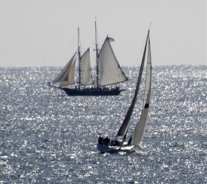 CHARIAD leaving Gloucester with schooner, 2013