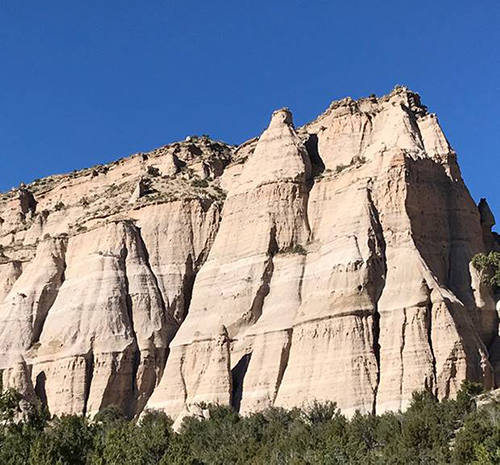 Santa Fe, New Mexico, dramatic rock formations