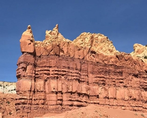 Santa Fe, New Mexico, dramatic rock scenery